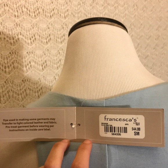 Small light blue dress - Picture 3 of 3